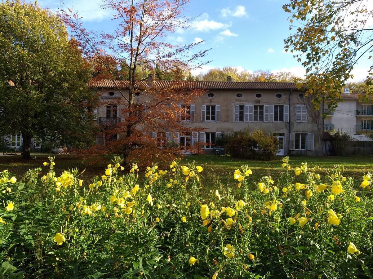 Lodge Hotel De Sommedieue Verdun Exteriör bild